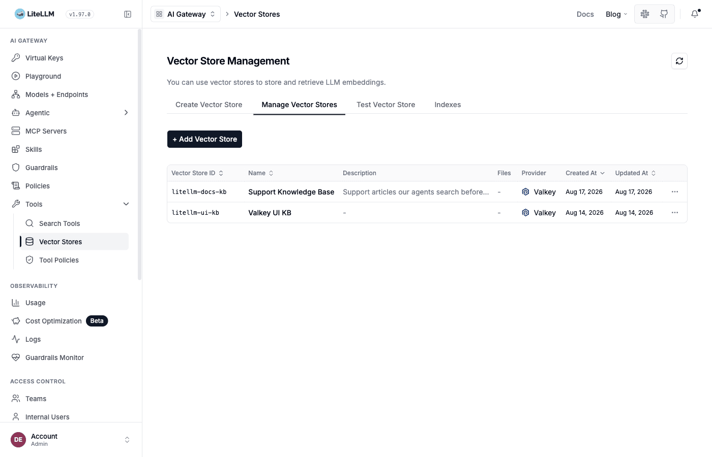 列出新 Valkey 儲存的 Manage Vector Stores 表格